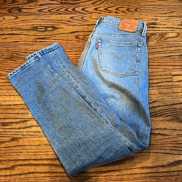 Levi’s 501 jeans! - Picture 2 of 4